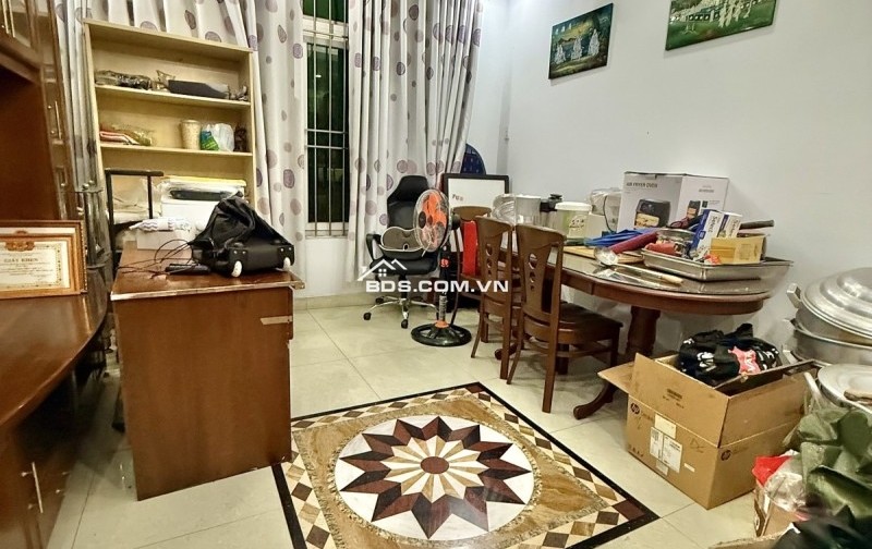 Mặt Tiền P.4 Tân Bình, Gần BV Thống Nhất Bảy Hiền, Giáp Quận 10 3. 76m2, 5Tầng chỉ 13.5 tỷ